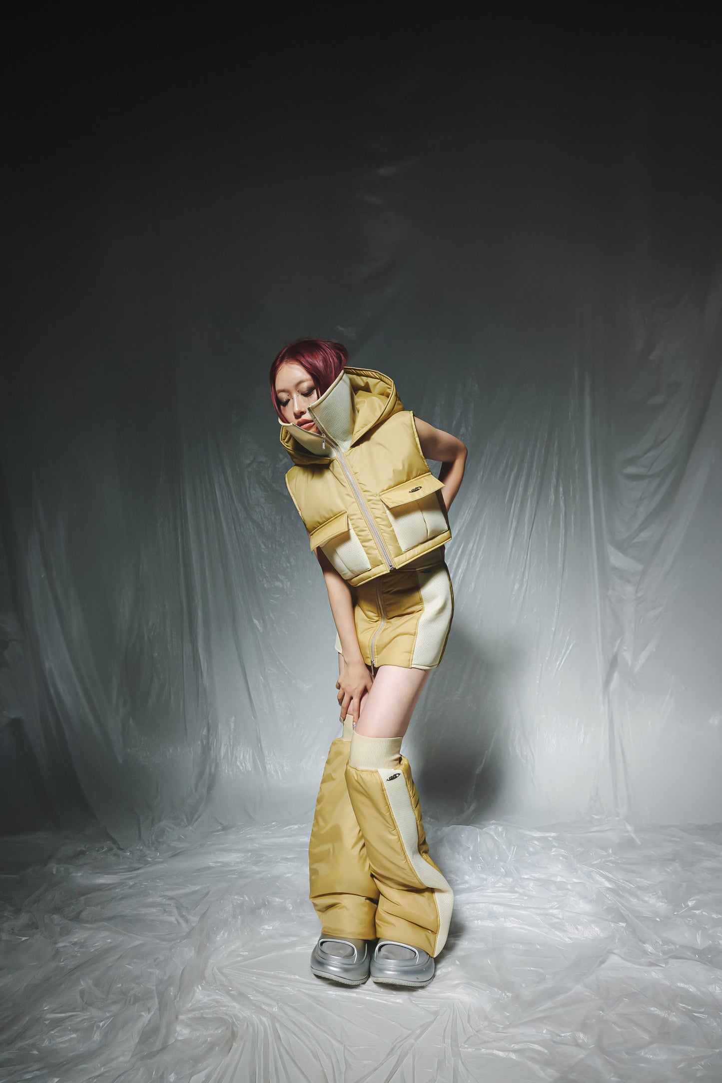 NYLON MESH LEG WARMER beige