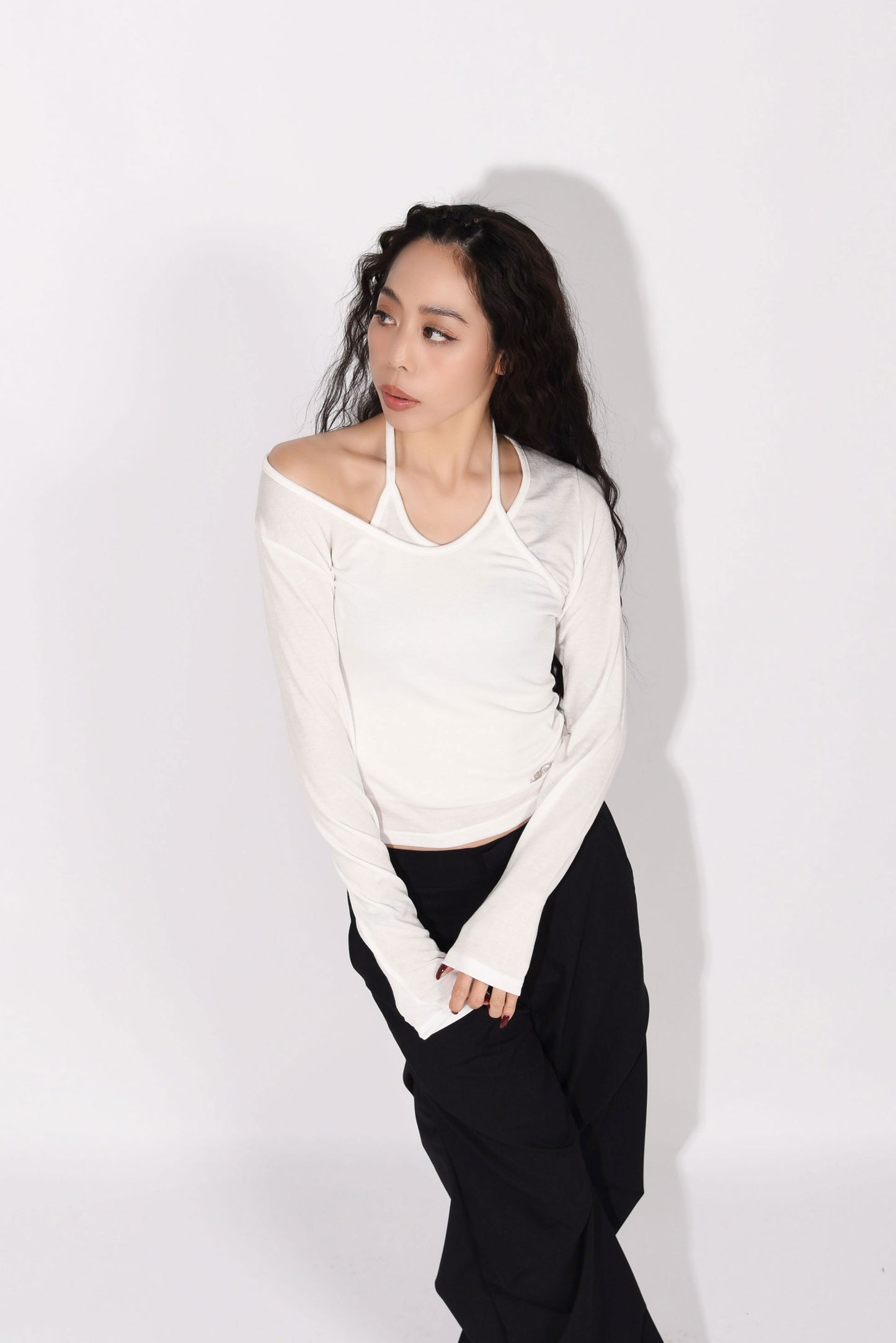 LAYERED CUTSEW white