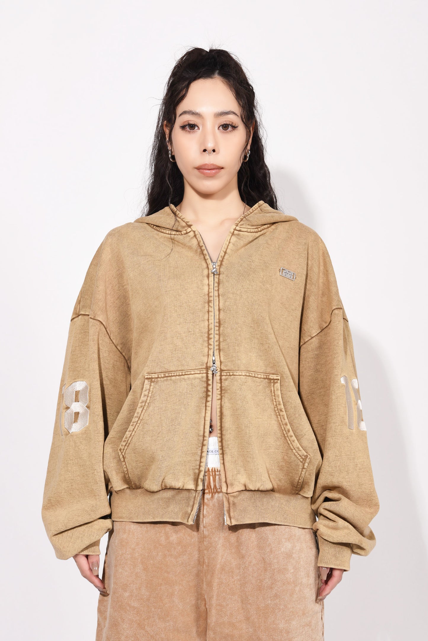 SYMBOL LOGO ZIP HOODIE beige