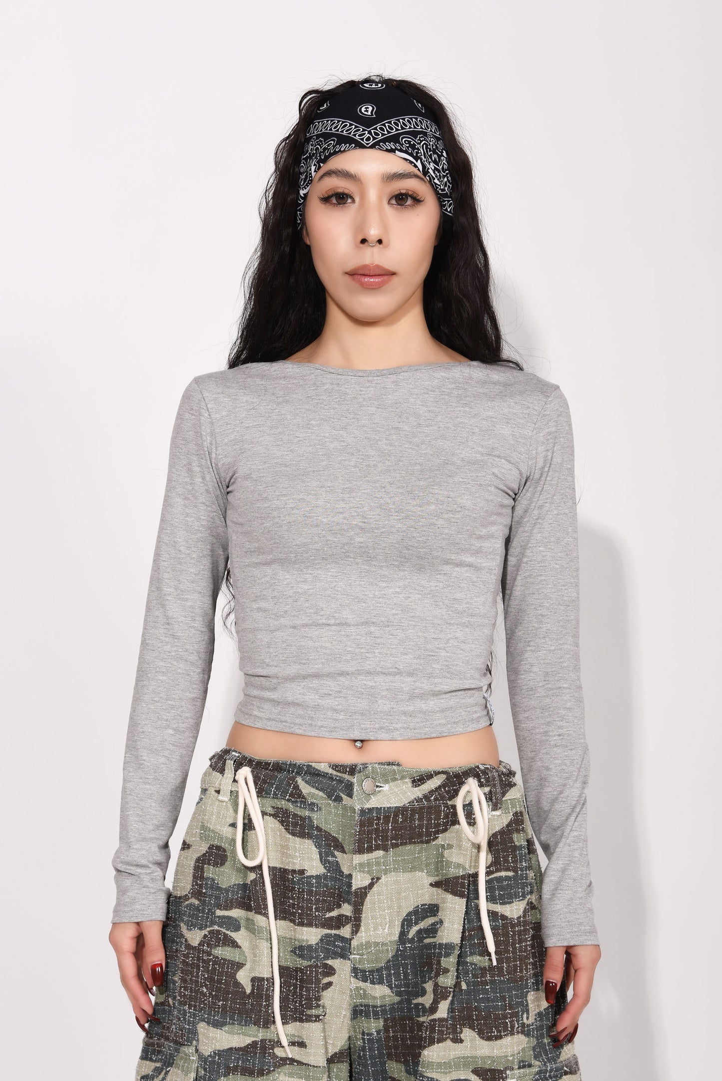 BACK OPEN CUTSEW 그레이