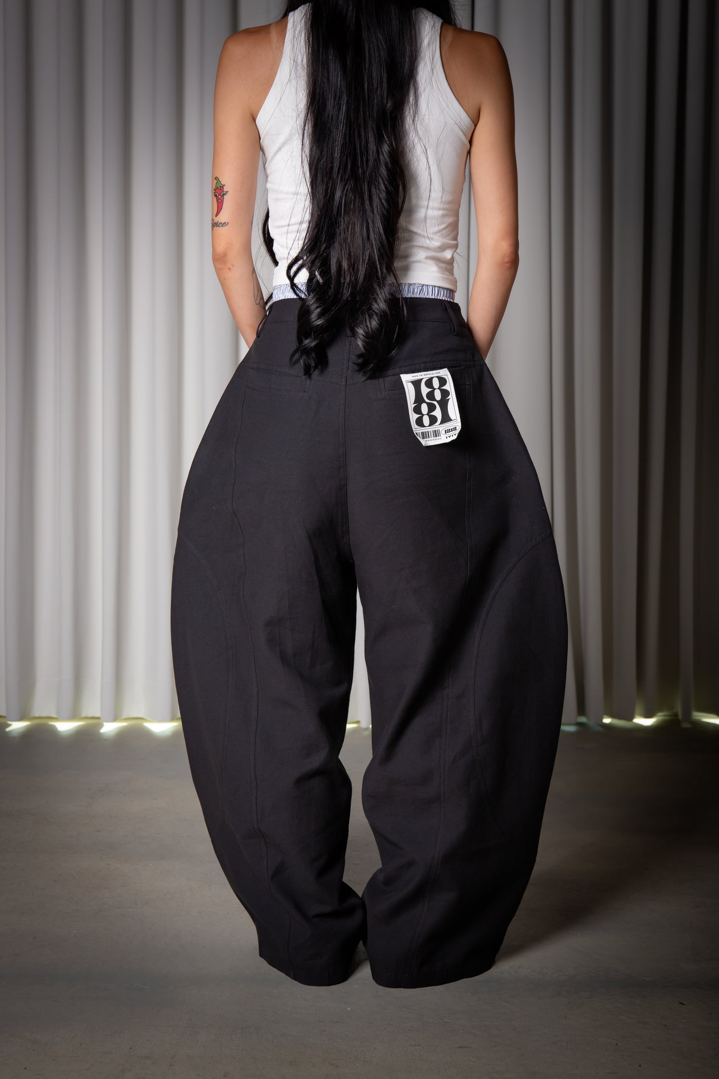 BAGGY PANTS black
