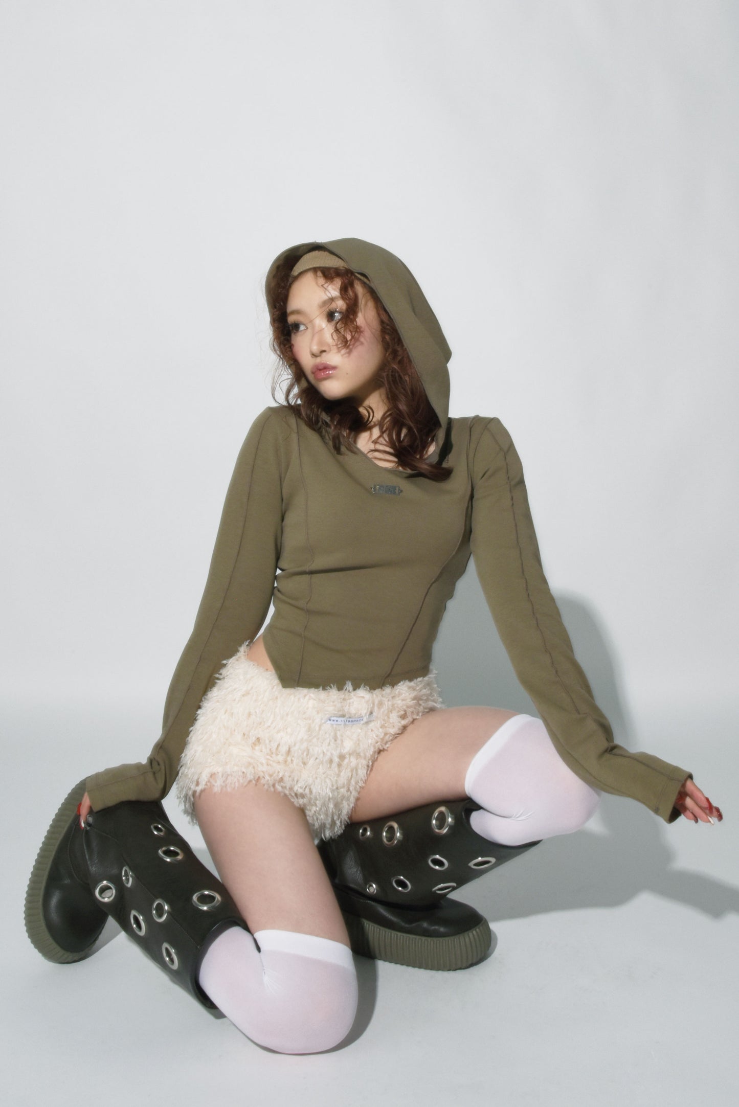 1818 HEM CUTSEW 카키