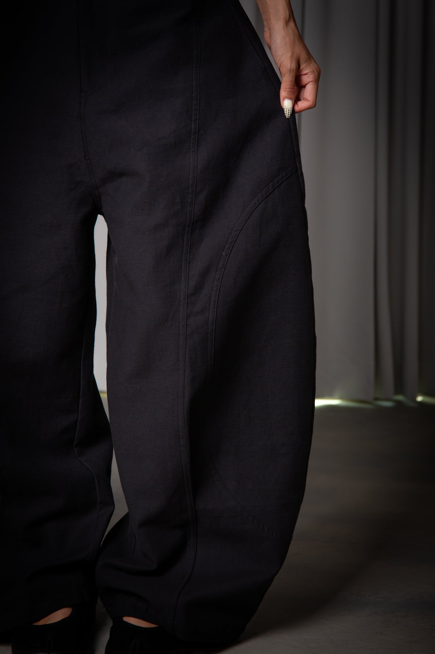 BAGGY PANTS black
