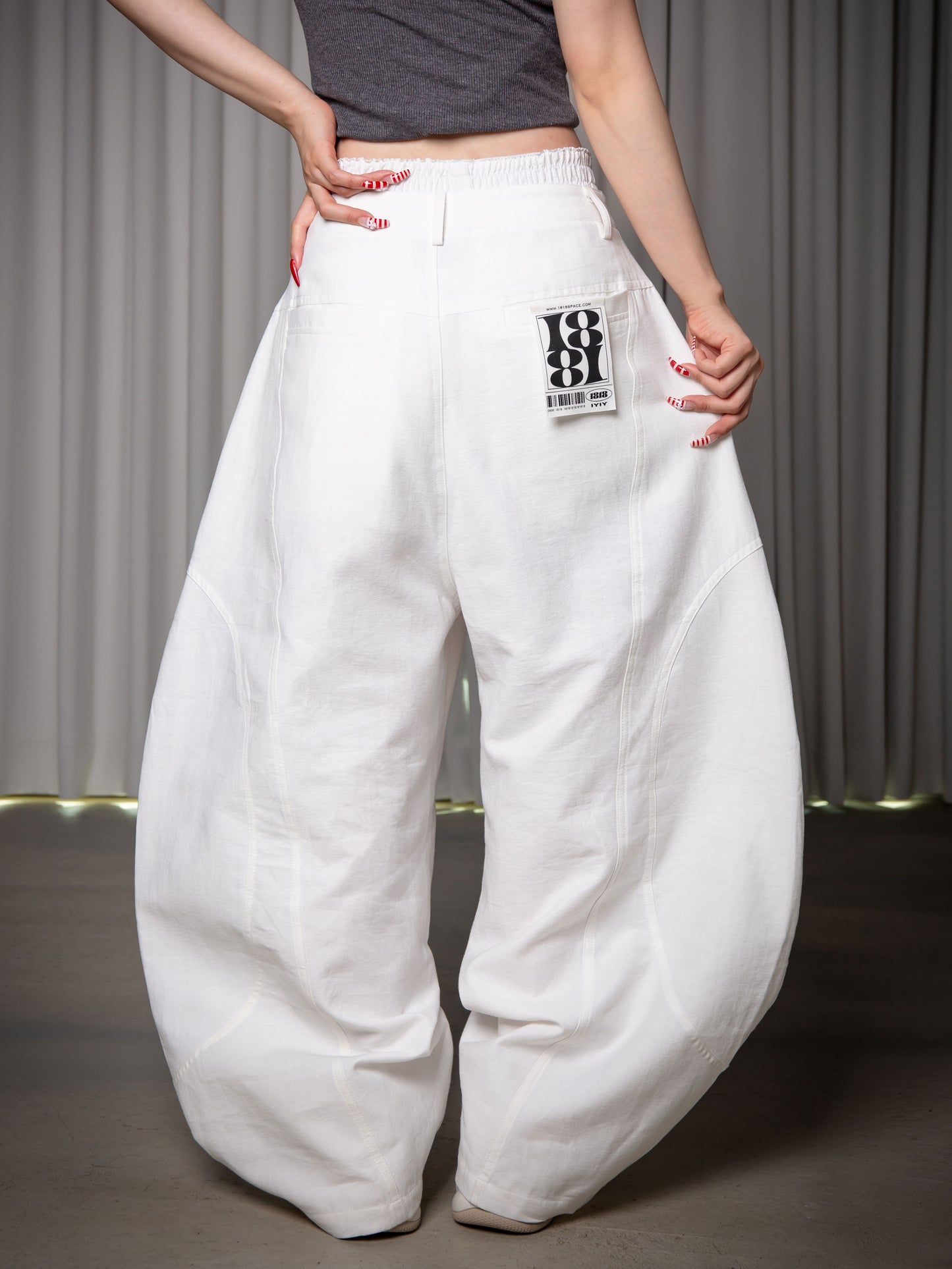 BAGGY PANTS white