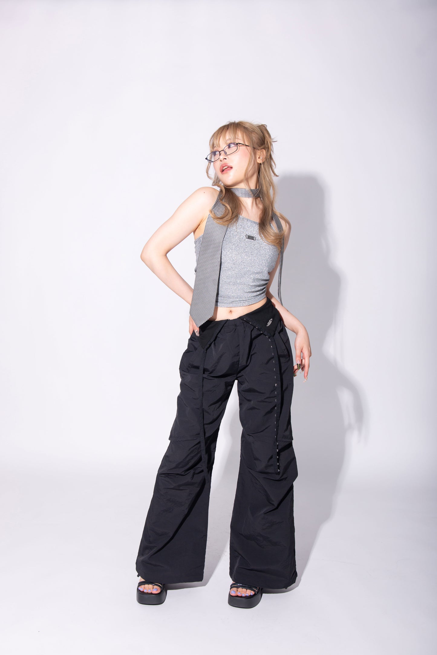 HOOK GATHER NYLON PANTS black