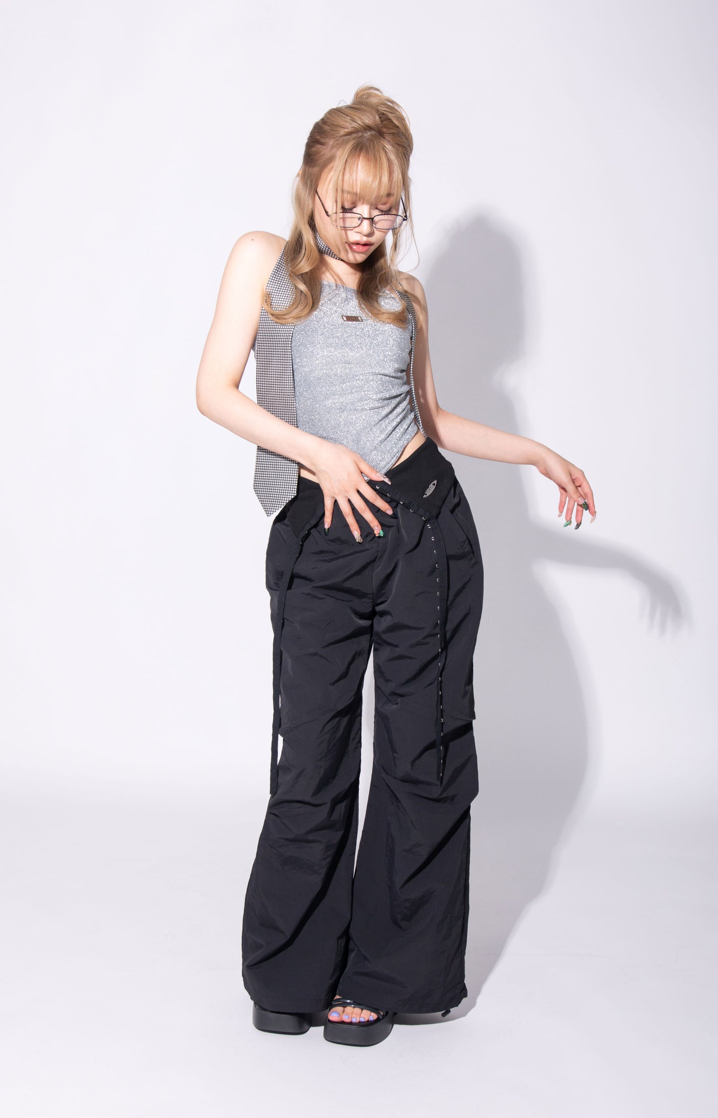 HOOK GATHER NYLON PANTS black