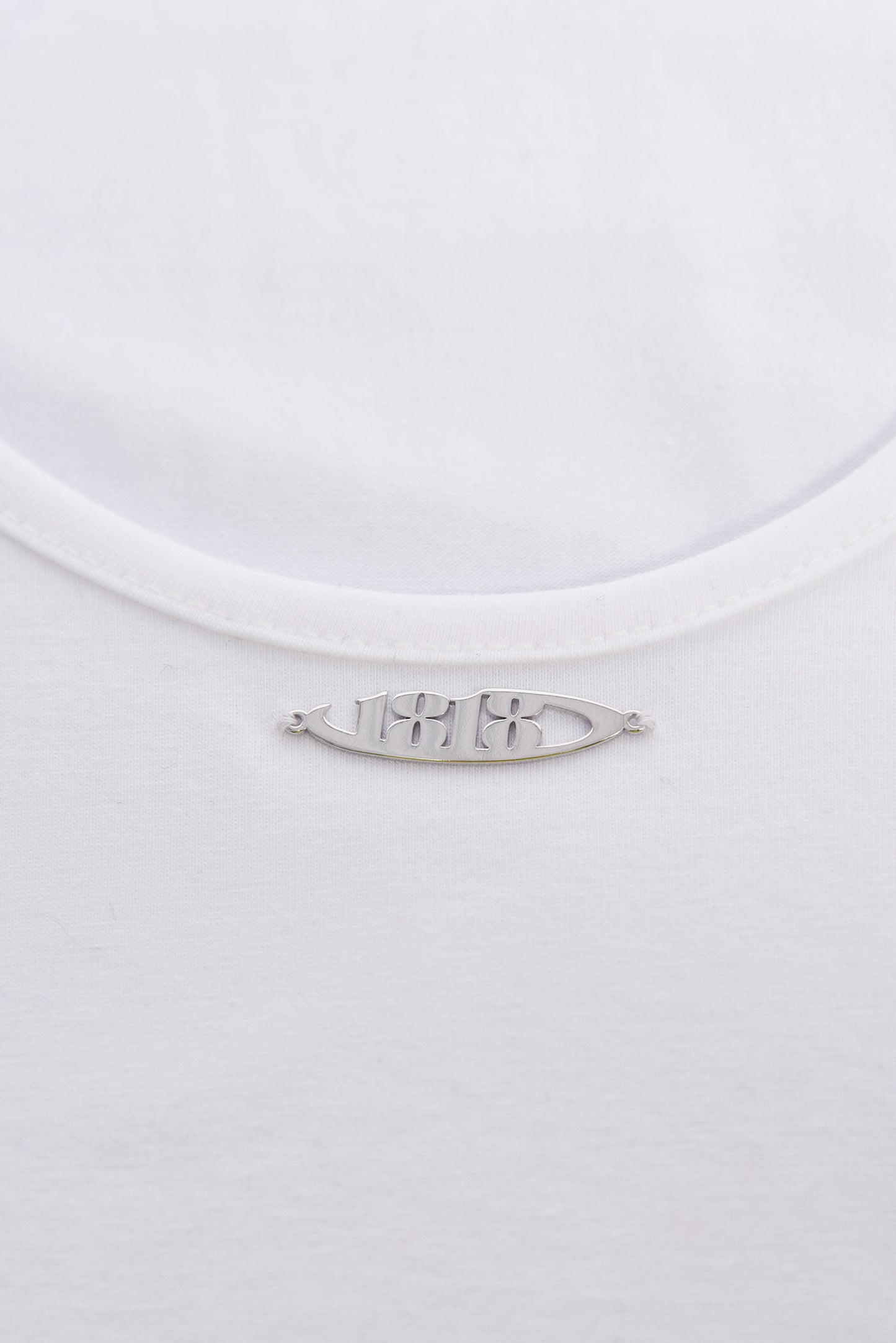 BACK OPEN CUTSEW white