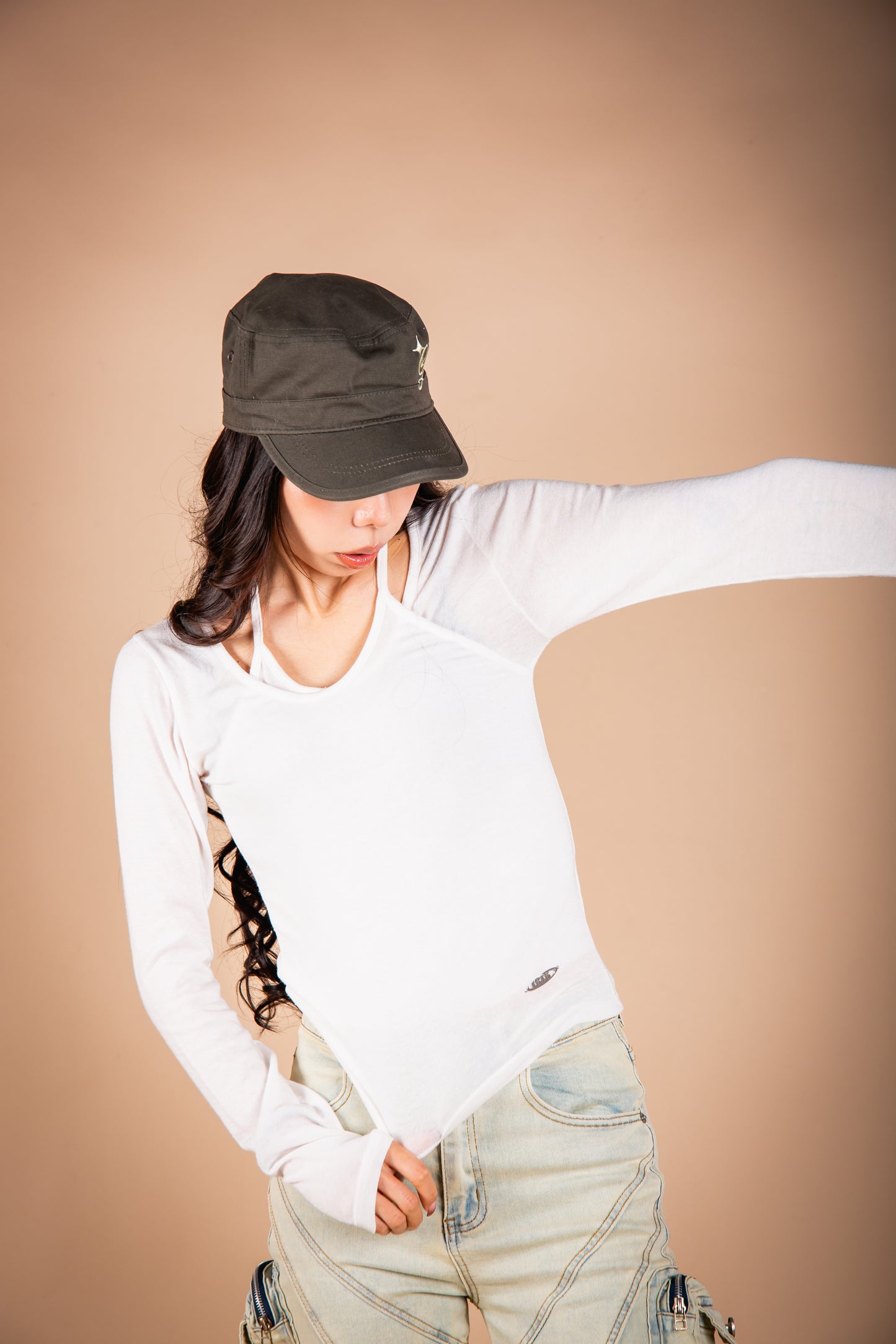 LAYERED CUTSEW white