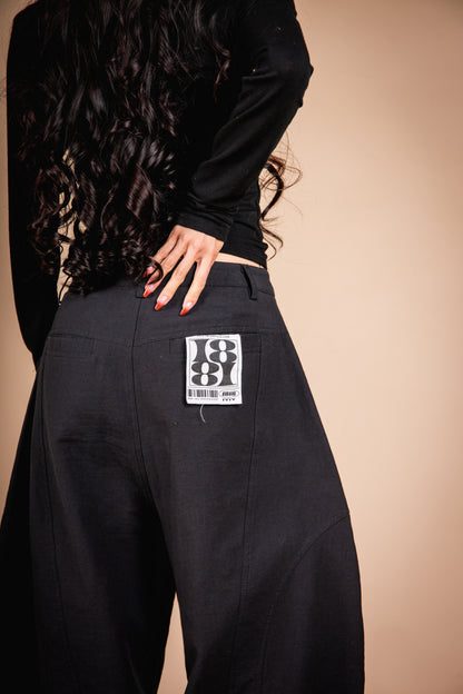 BAGGY PANTS black