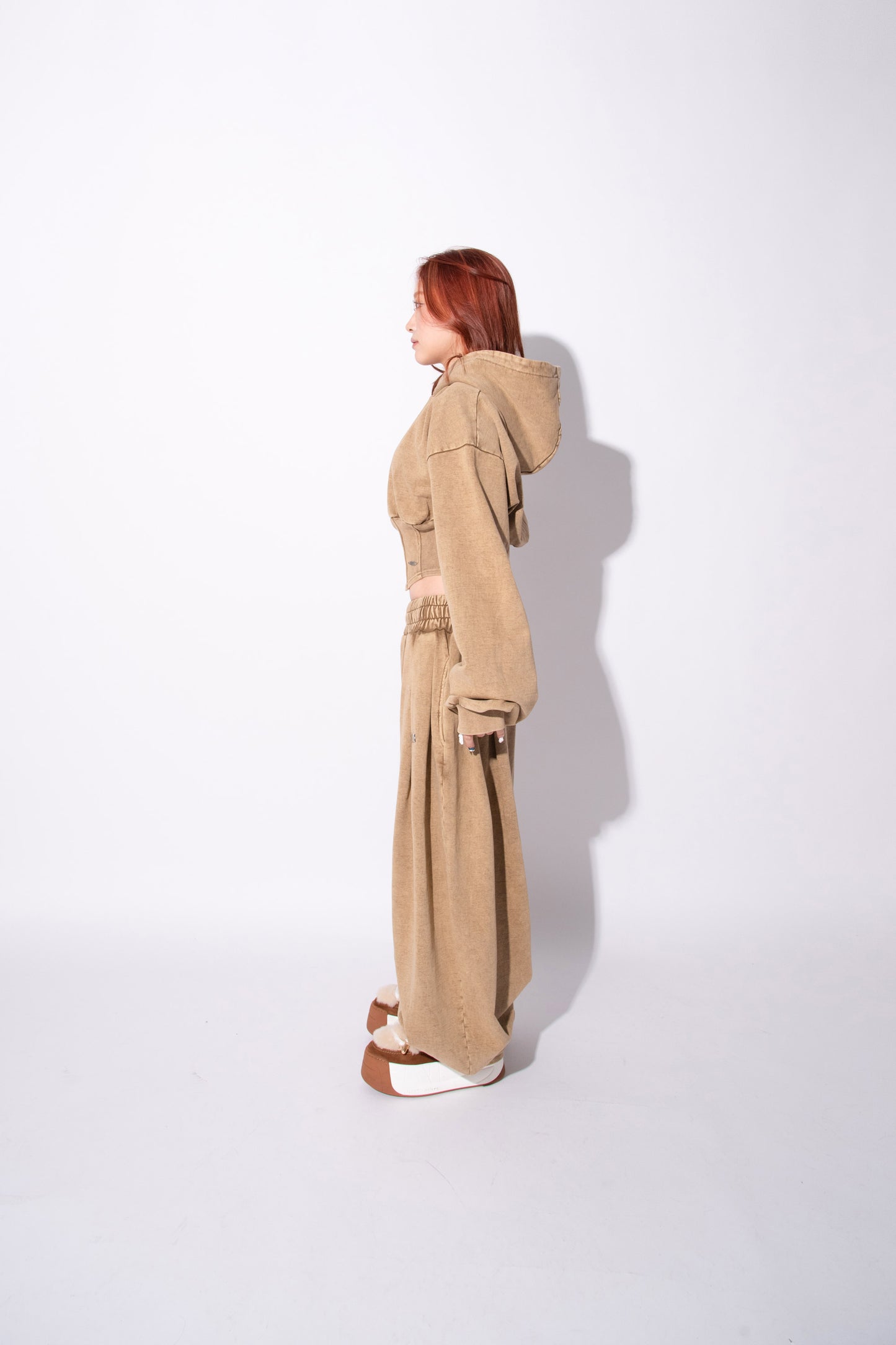 VOLUME SWEAT PANTS beige