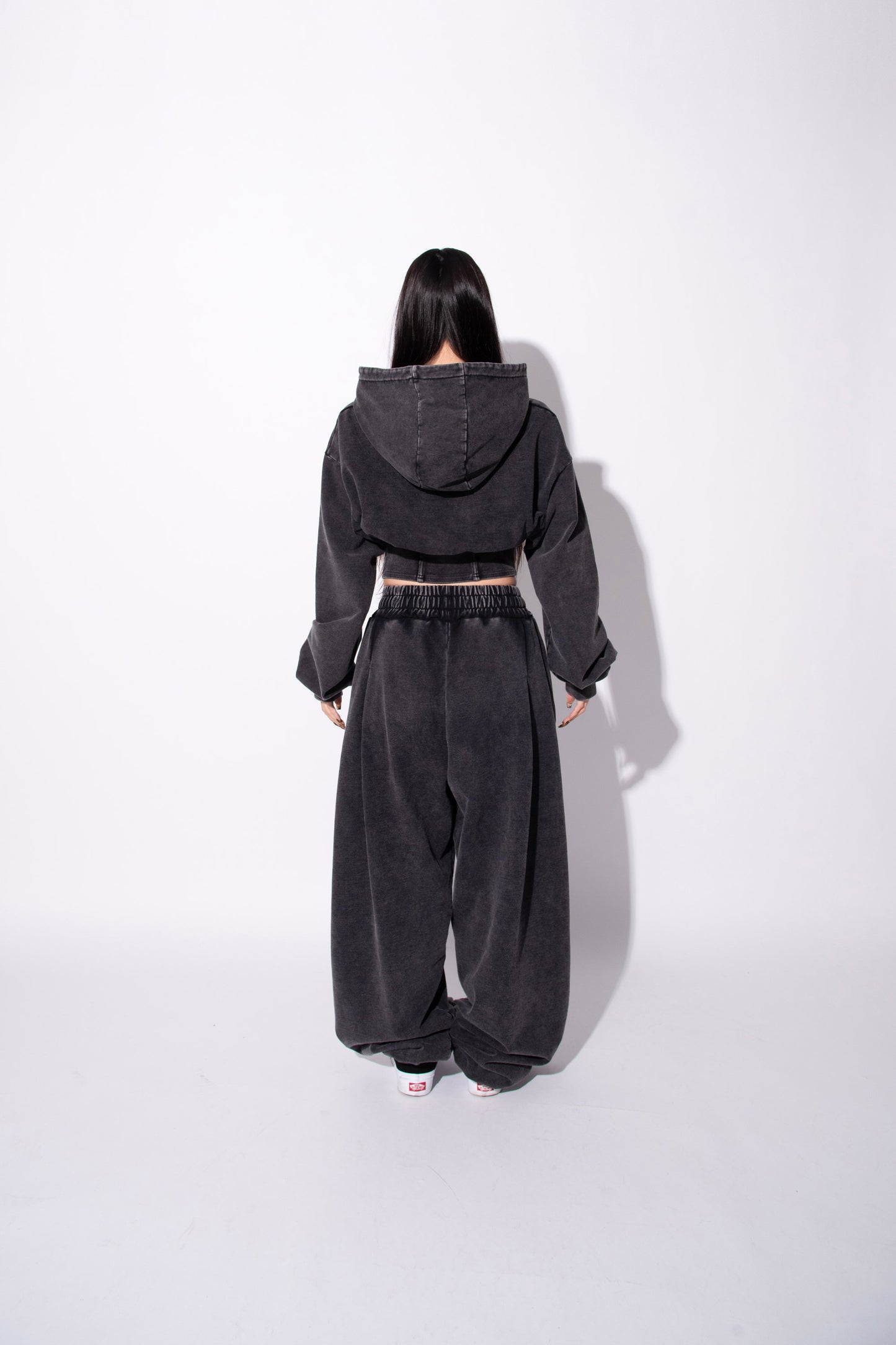 VOLUME SWEAT PANTS black