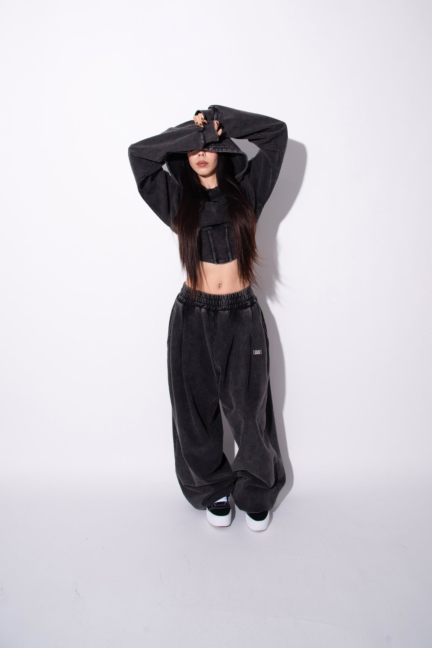 VOLUME SWEAT PANTS black