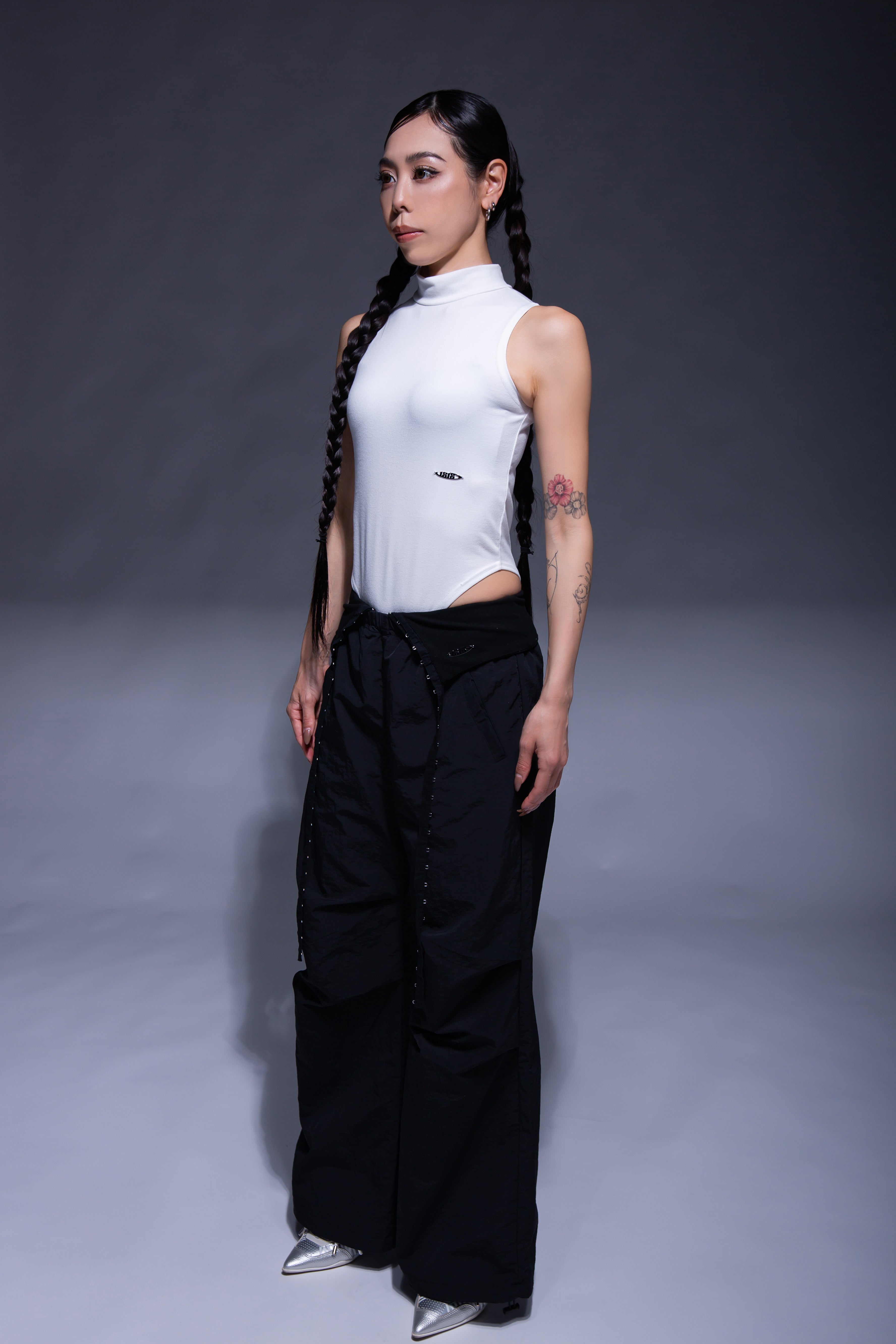 BODYSUIT TANK TOP white｜1818｜Iya Iya 上品な白ボディースーツ