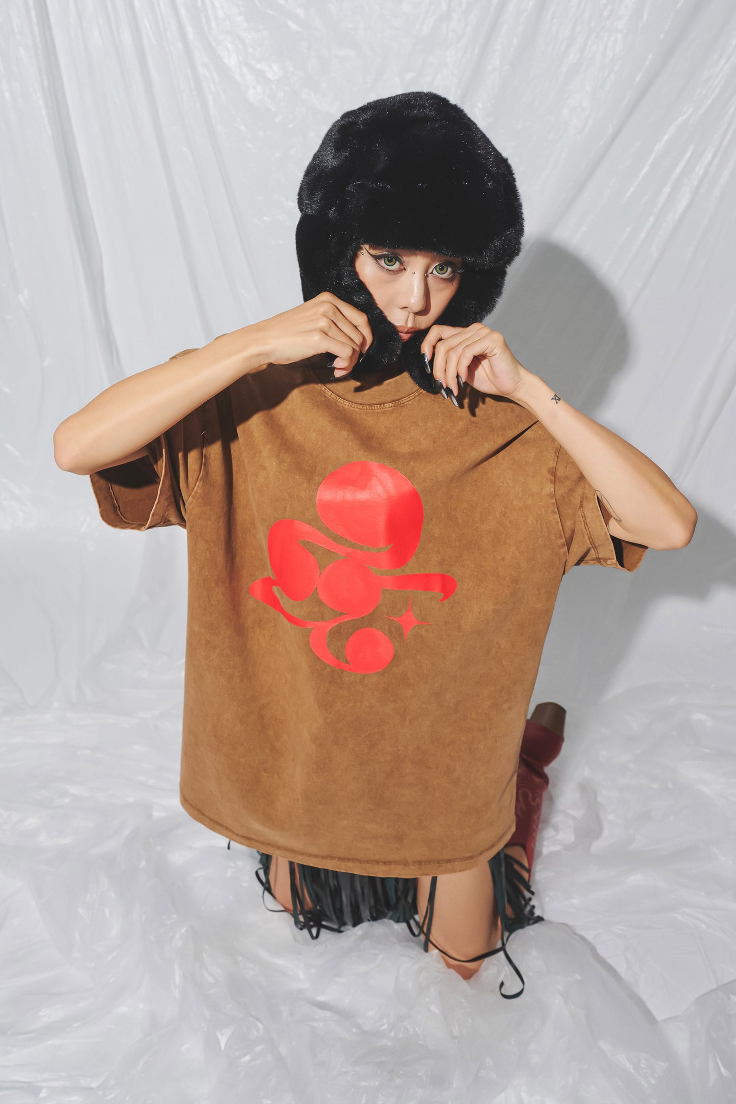 SYMBOL LOGO T-SHIRT brown