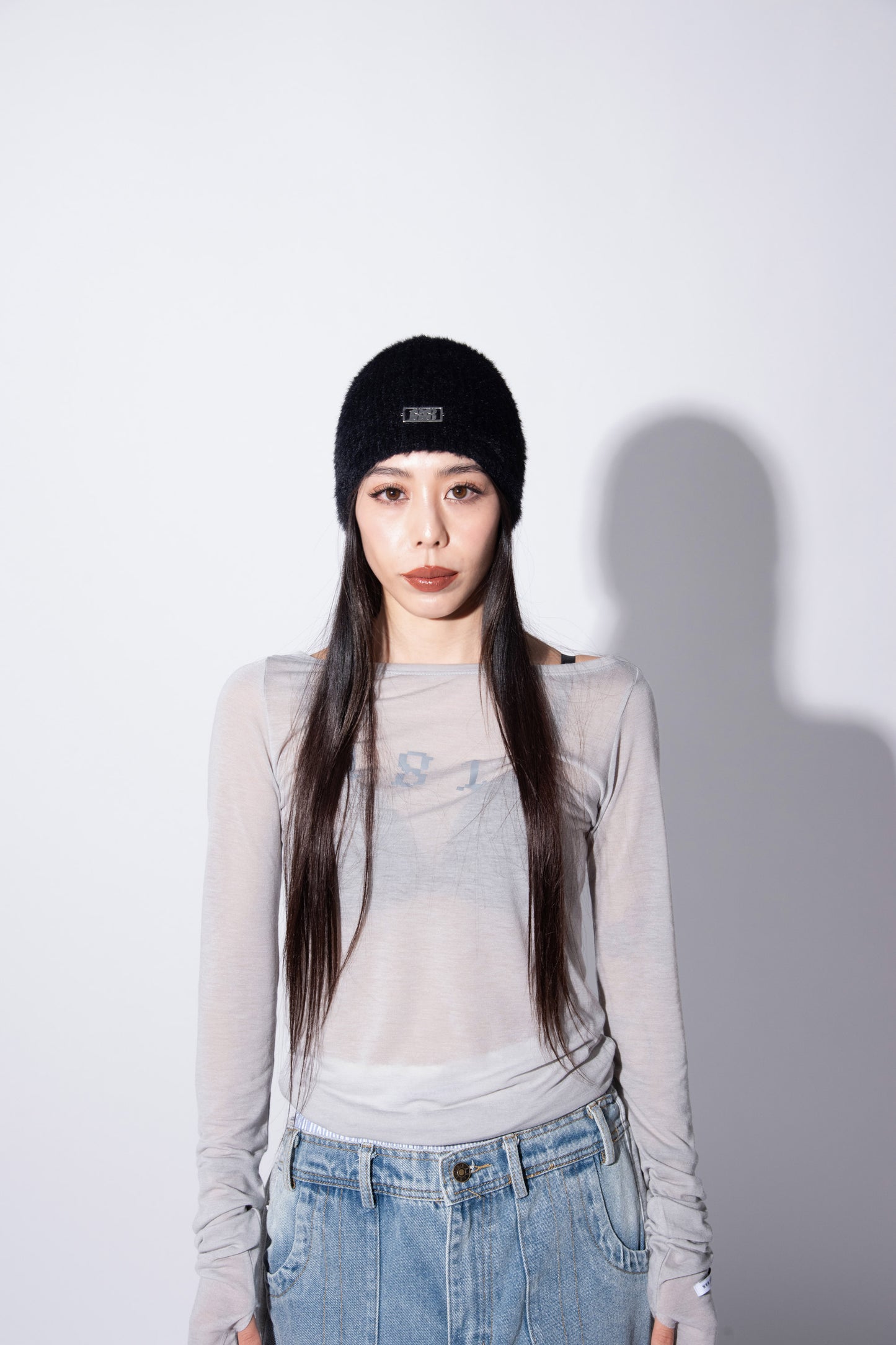 1818 SHAGGY BEANIE black