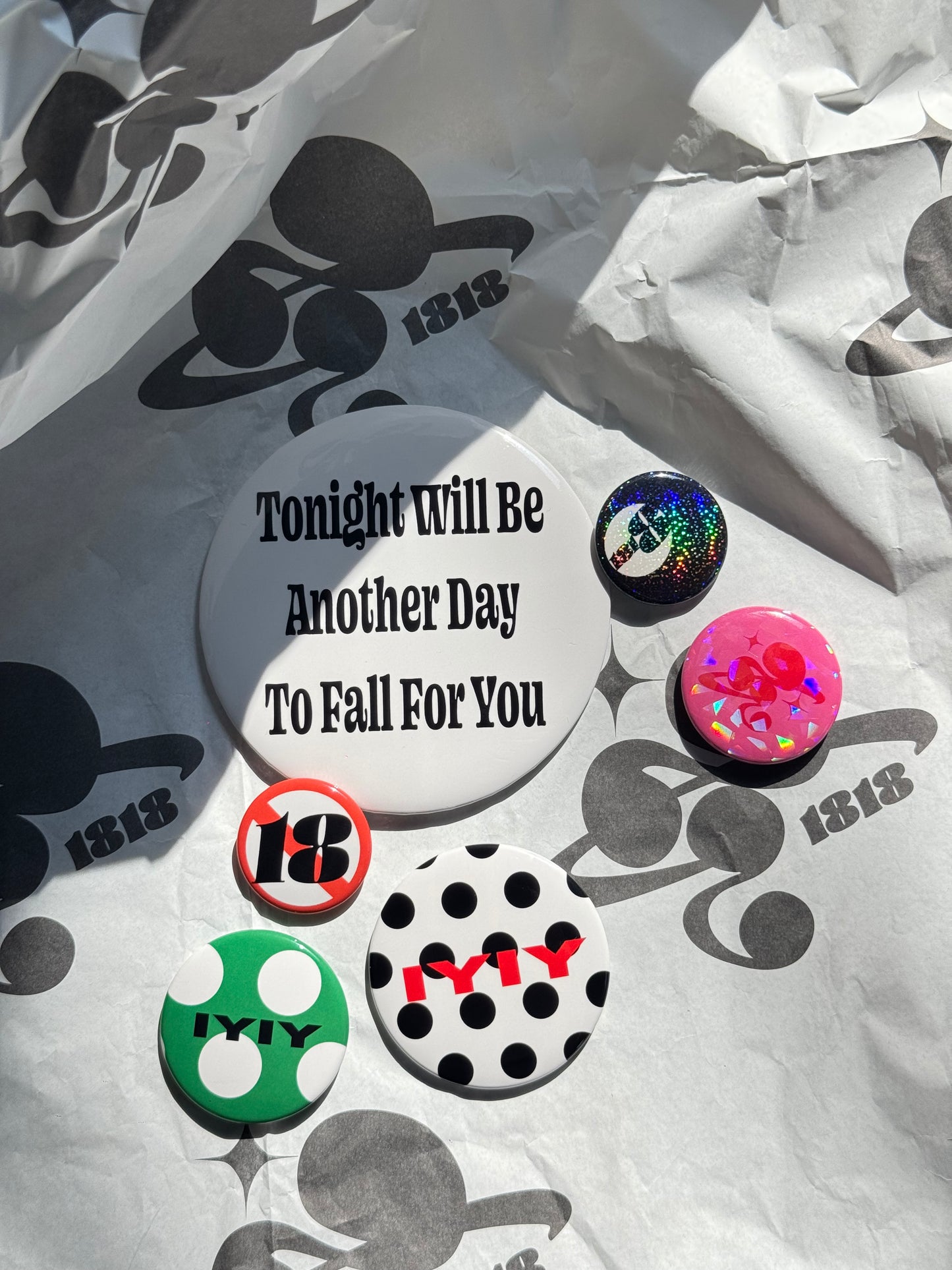 CAN BADGE SET