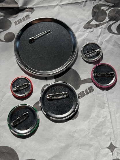 CAN BADGE SET
