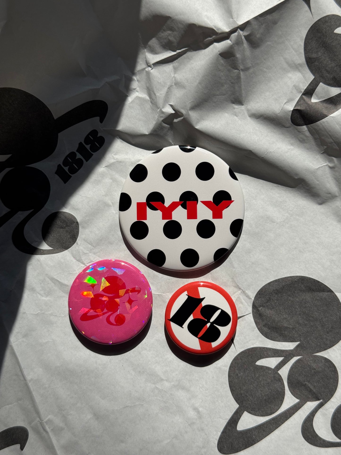 CAN BADGE SET