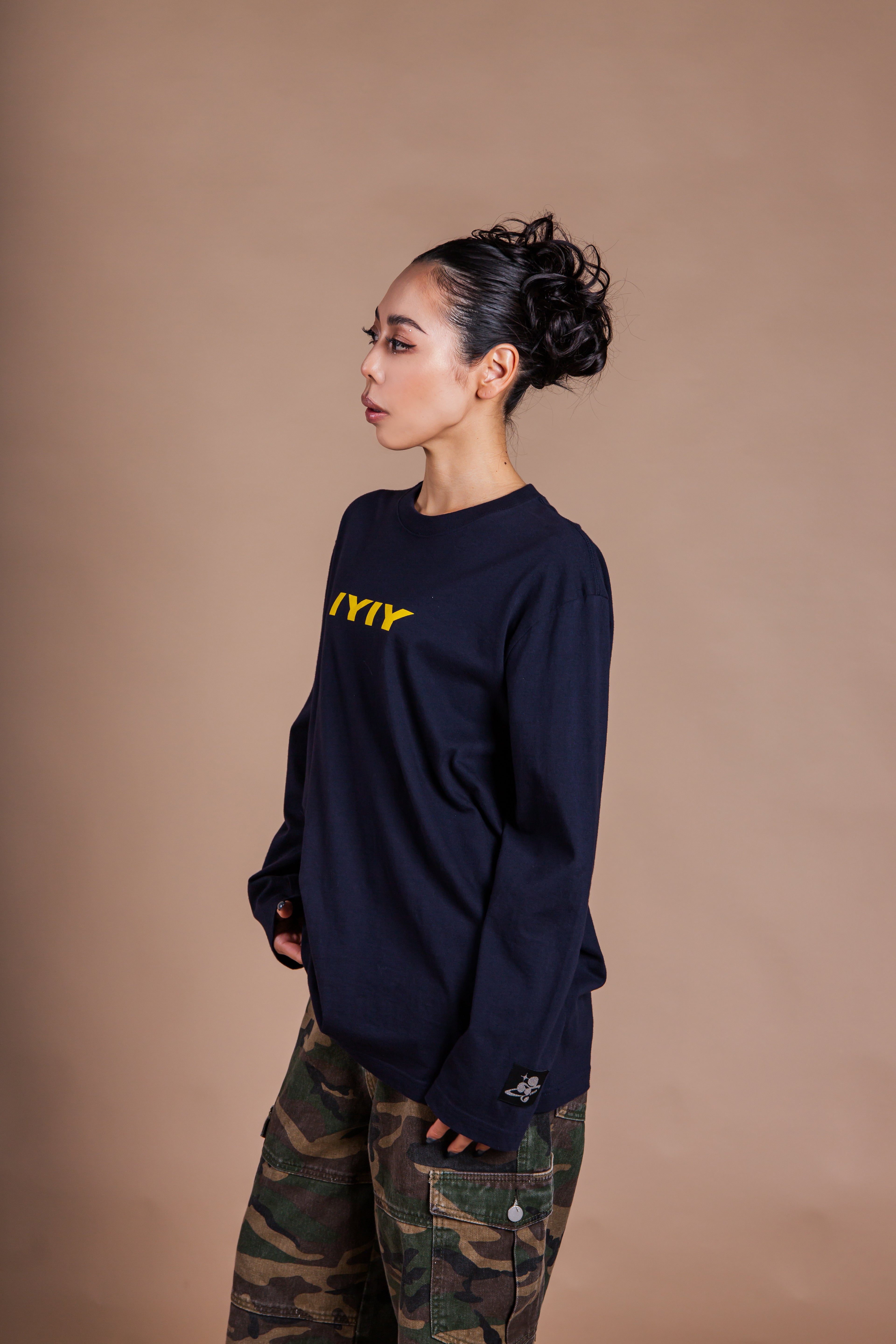 IYIY L/S TEE – 1818
