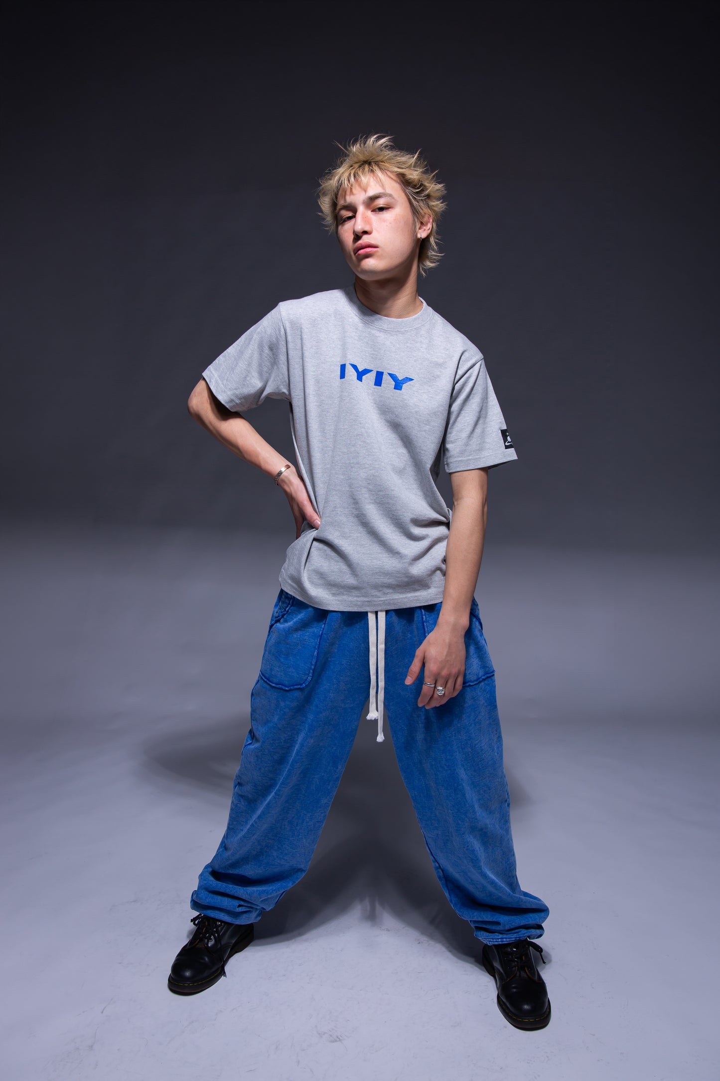 IYIY T-SHIRT gray