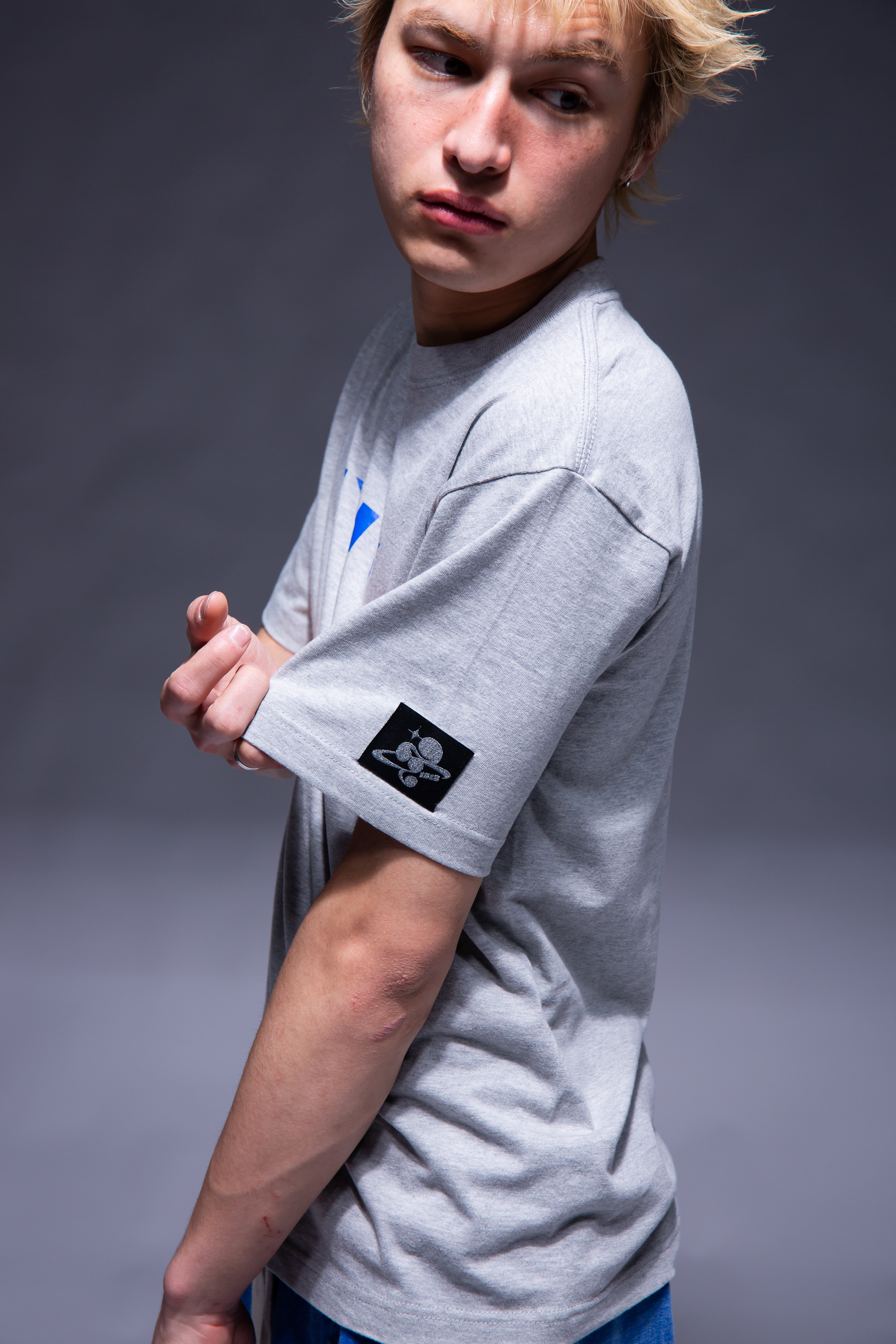 IYIY T-SHIRT gray