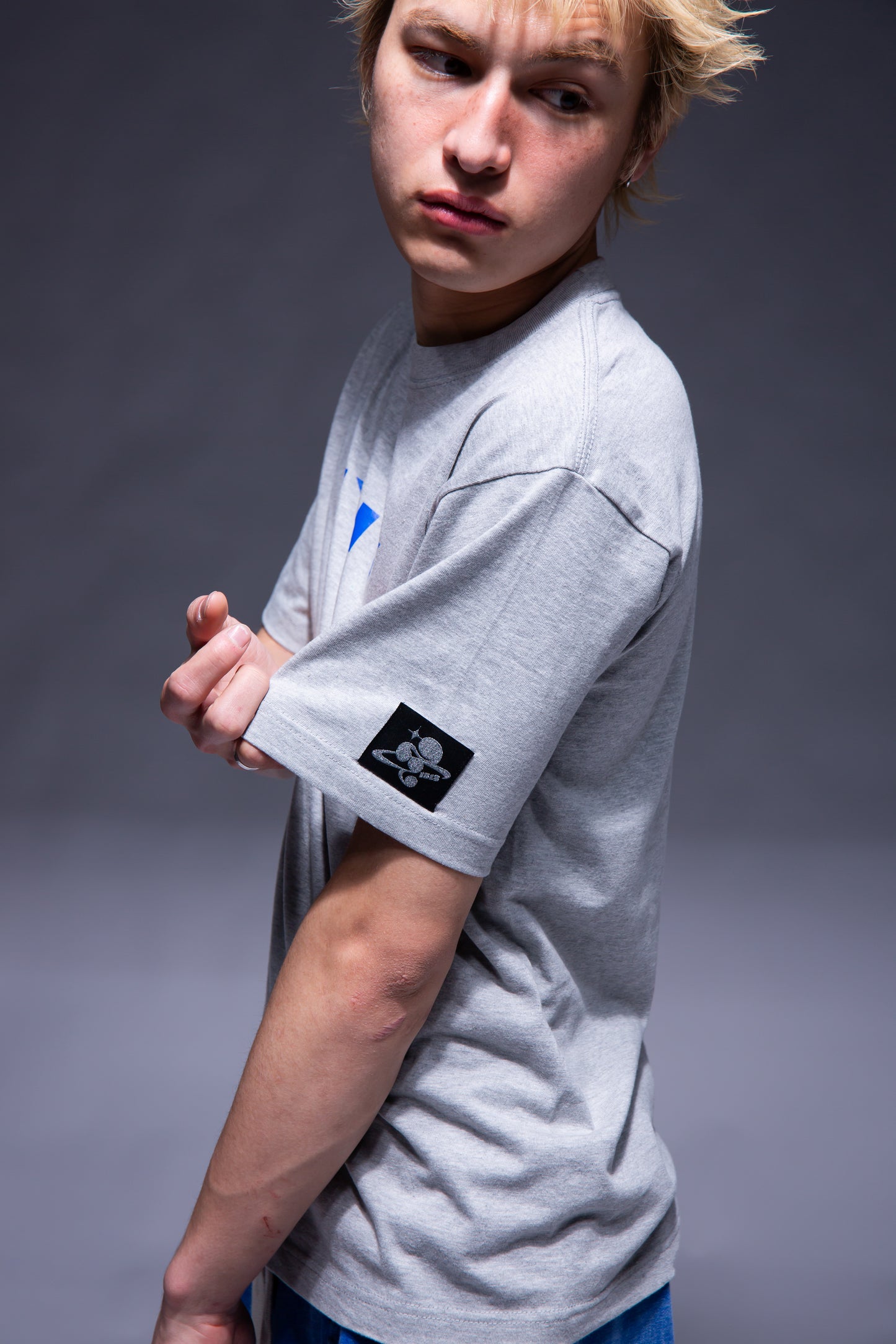 IYIY T-SHIRT gray