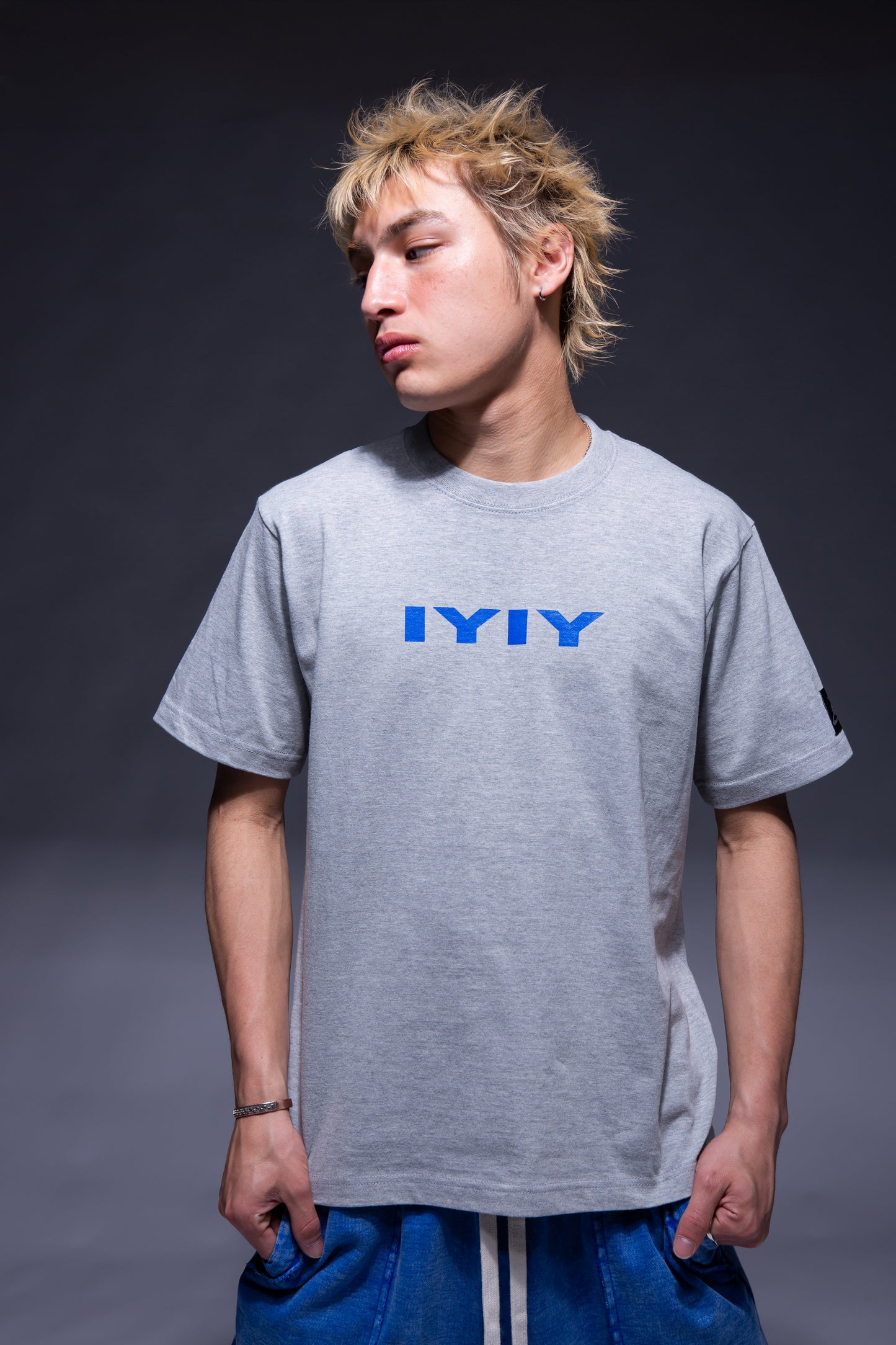 IYIY T-SHIRT gray