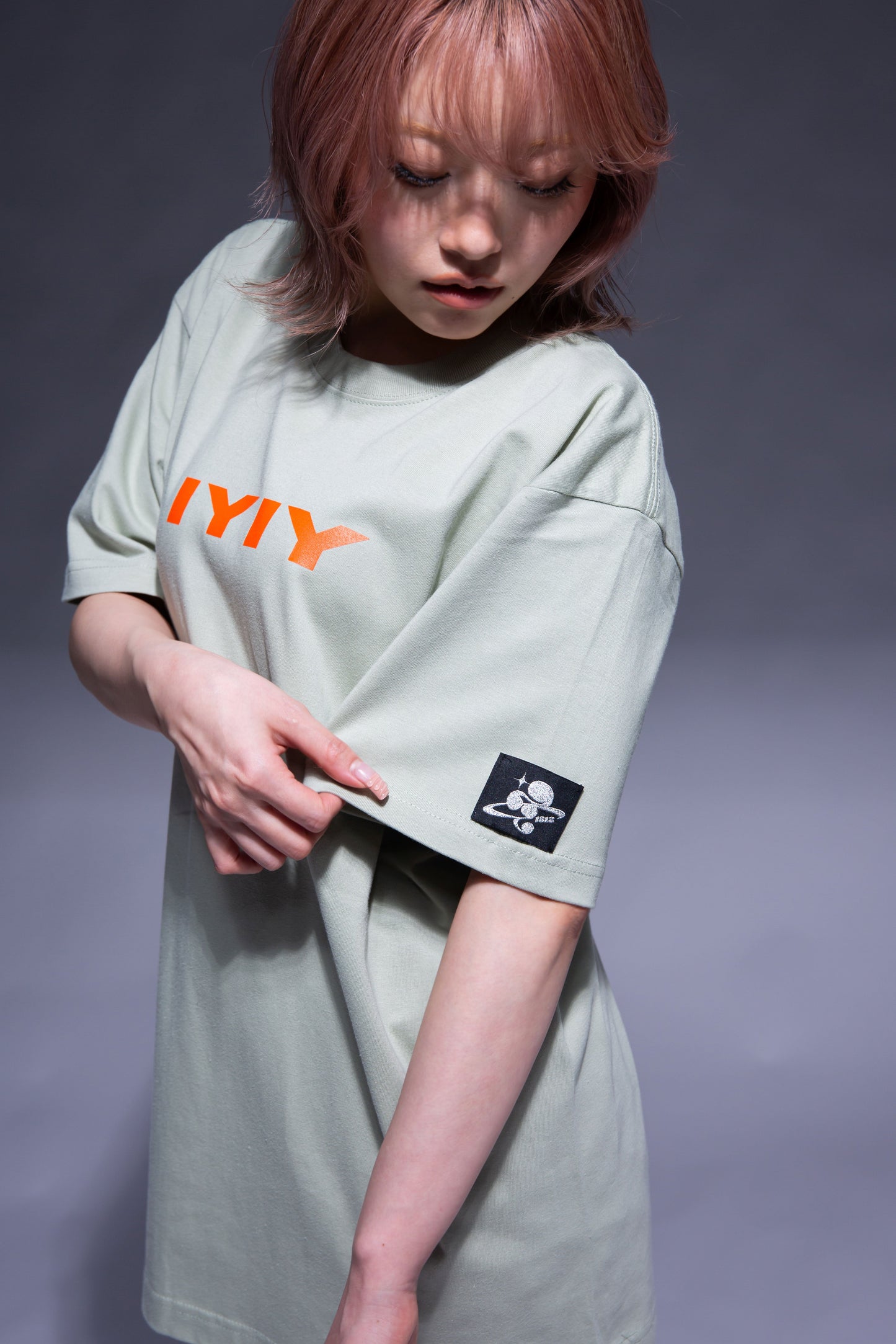 IYIY T-SHIRT olive