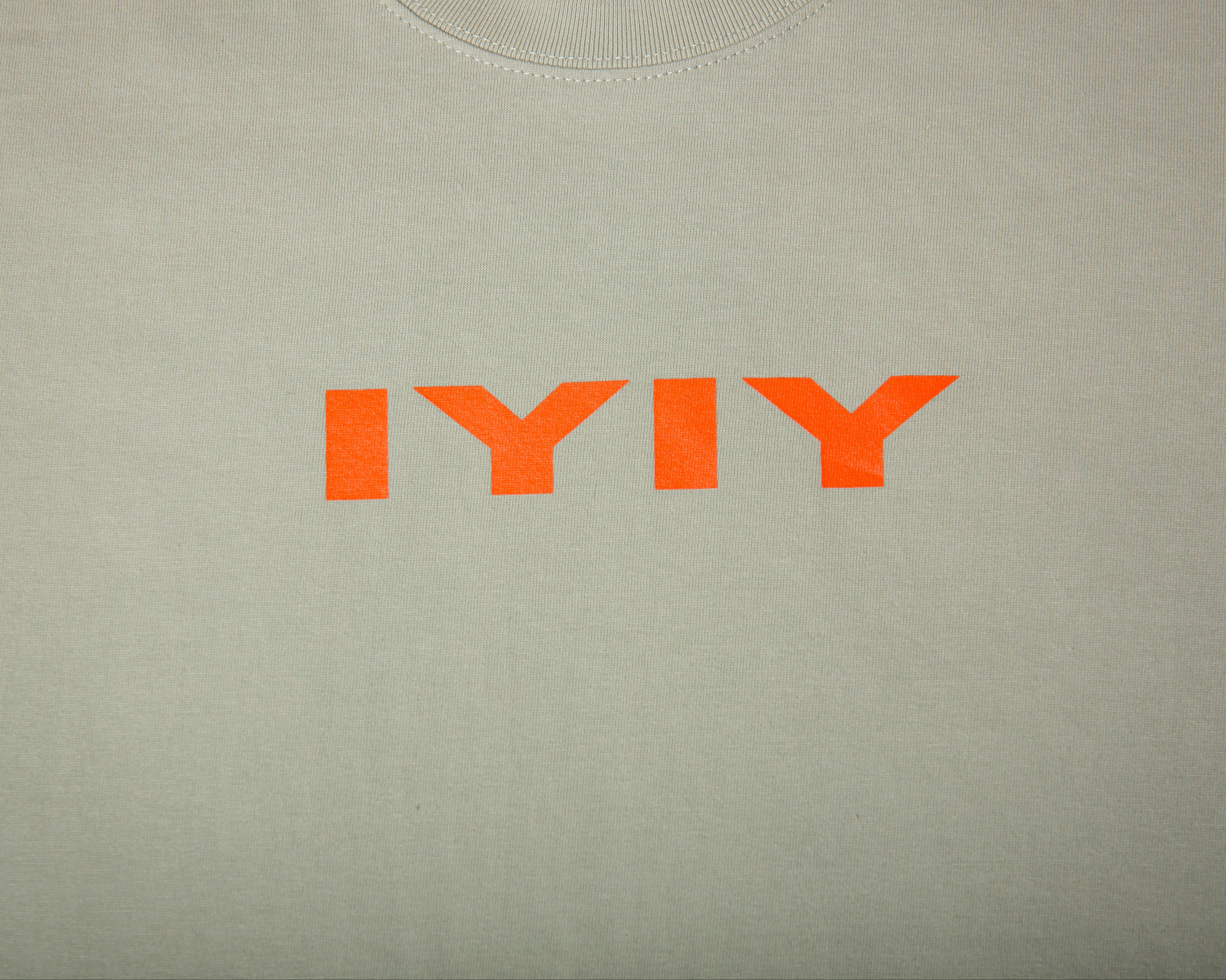 IYIY T-SHIRT olive
