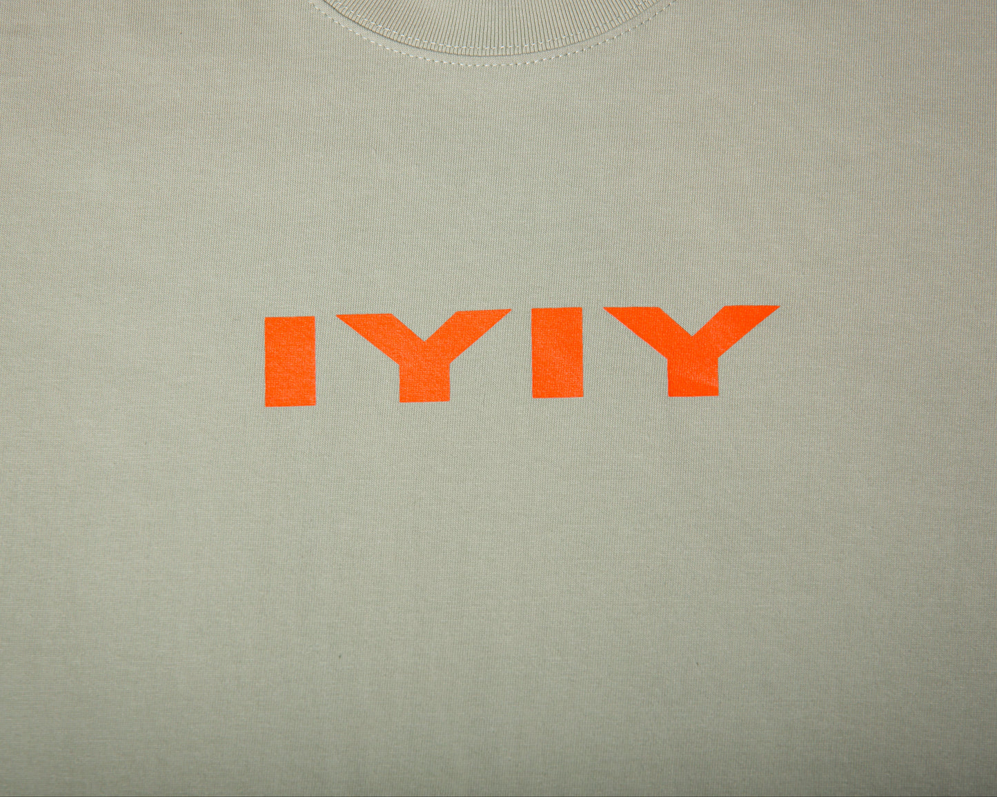 IYIY T-SHIRT olive