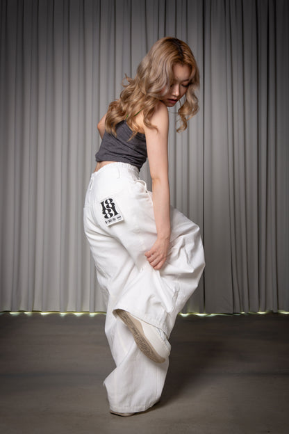 BAGGY PANTS white