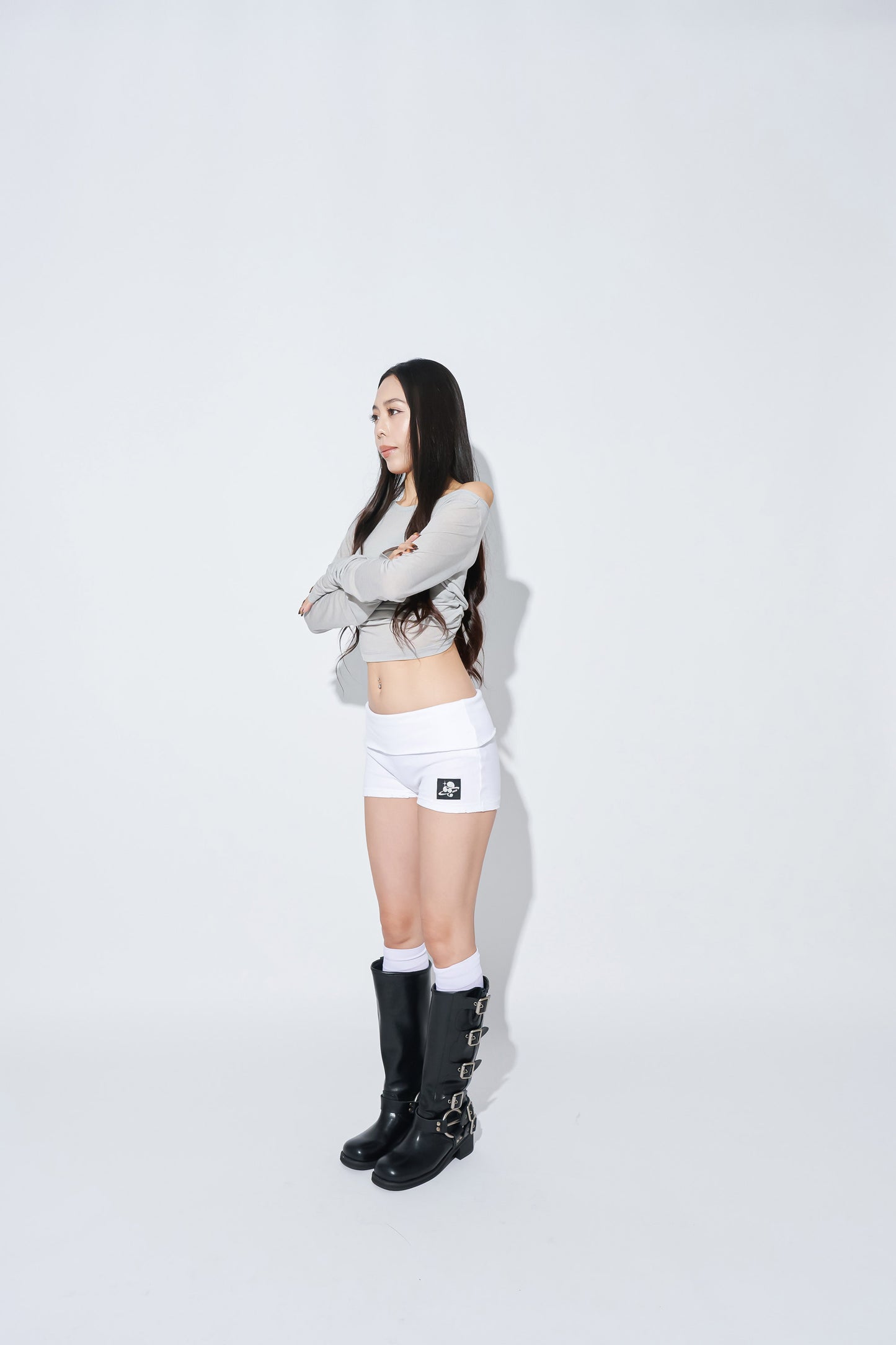 DAMAGE HOT PANTS  white