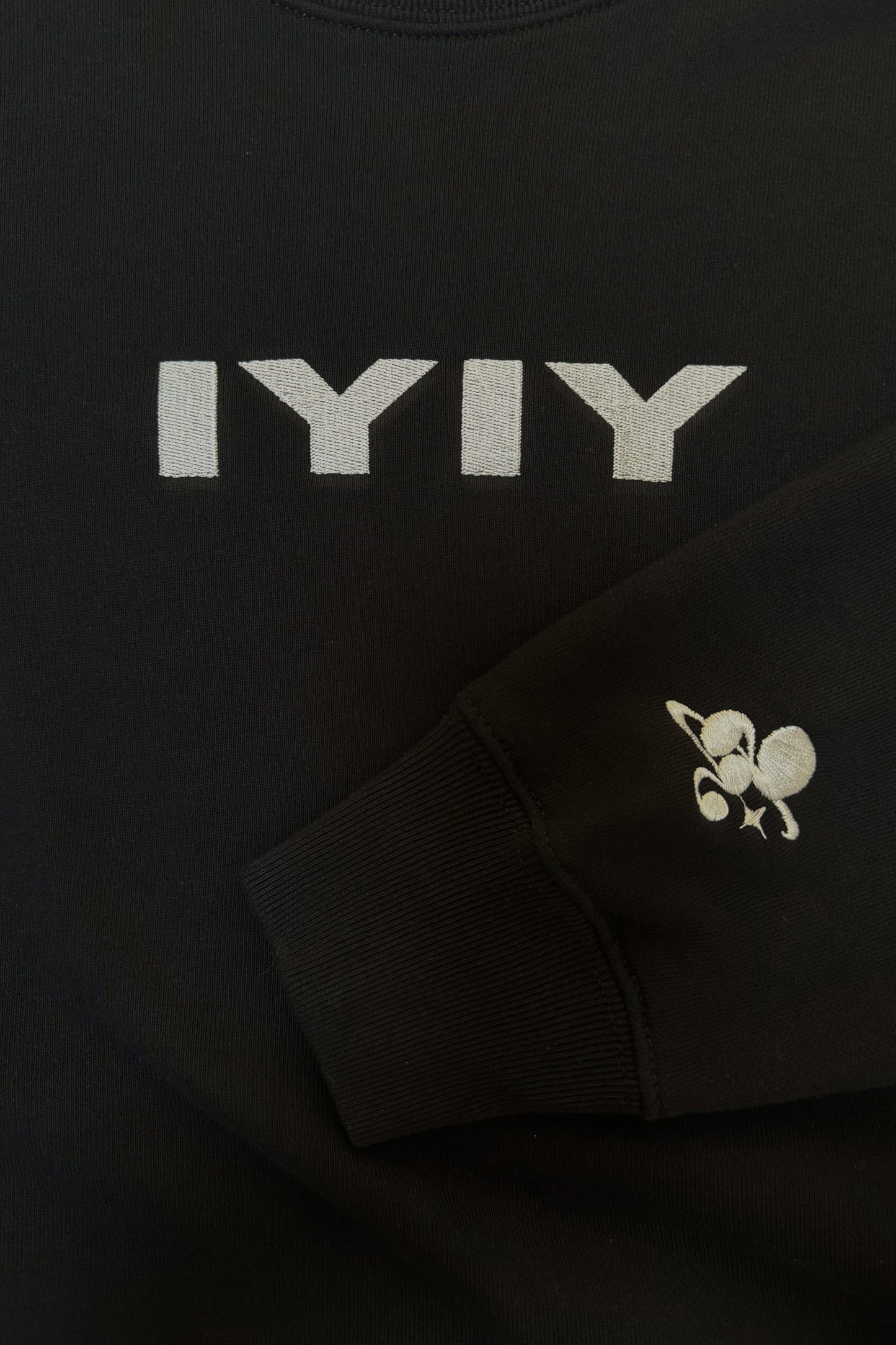 IYIY SWEAT black