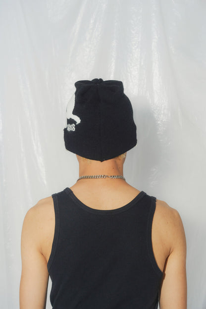 SYMBOL LOGO BEANIE black