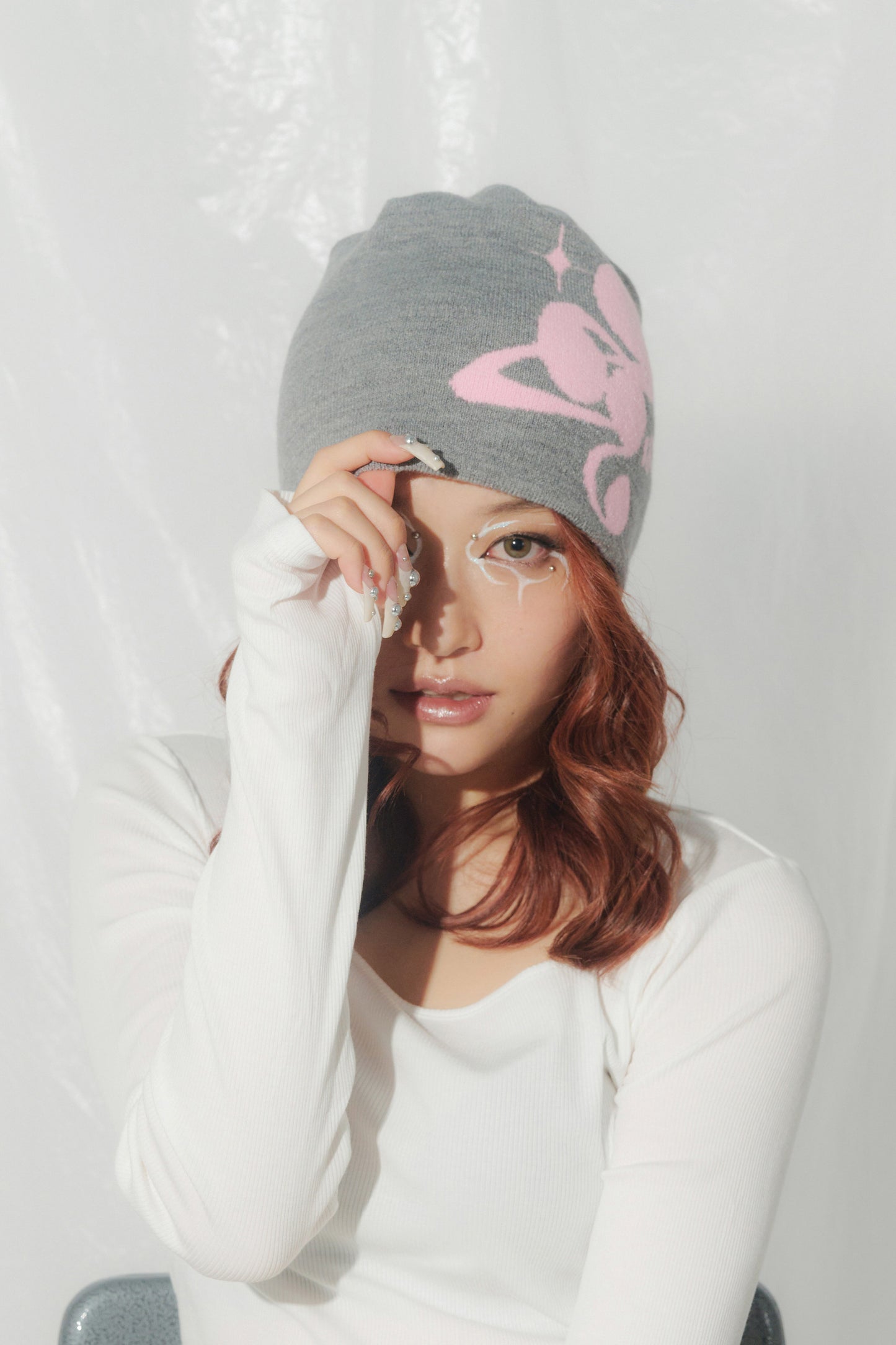 SYMBOL LOGO BEANIE gray