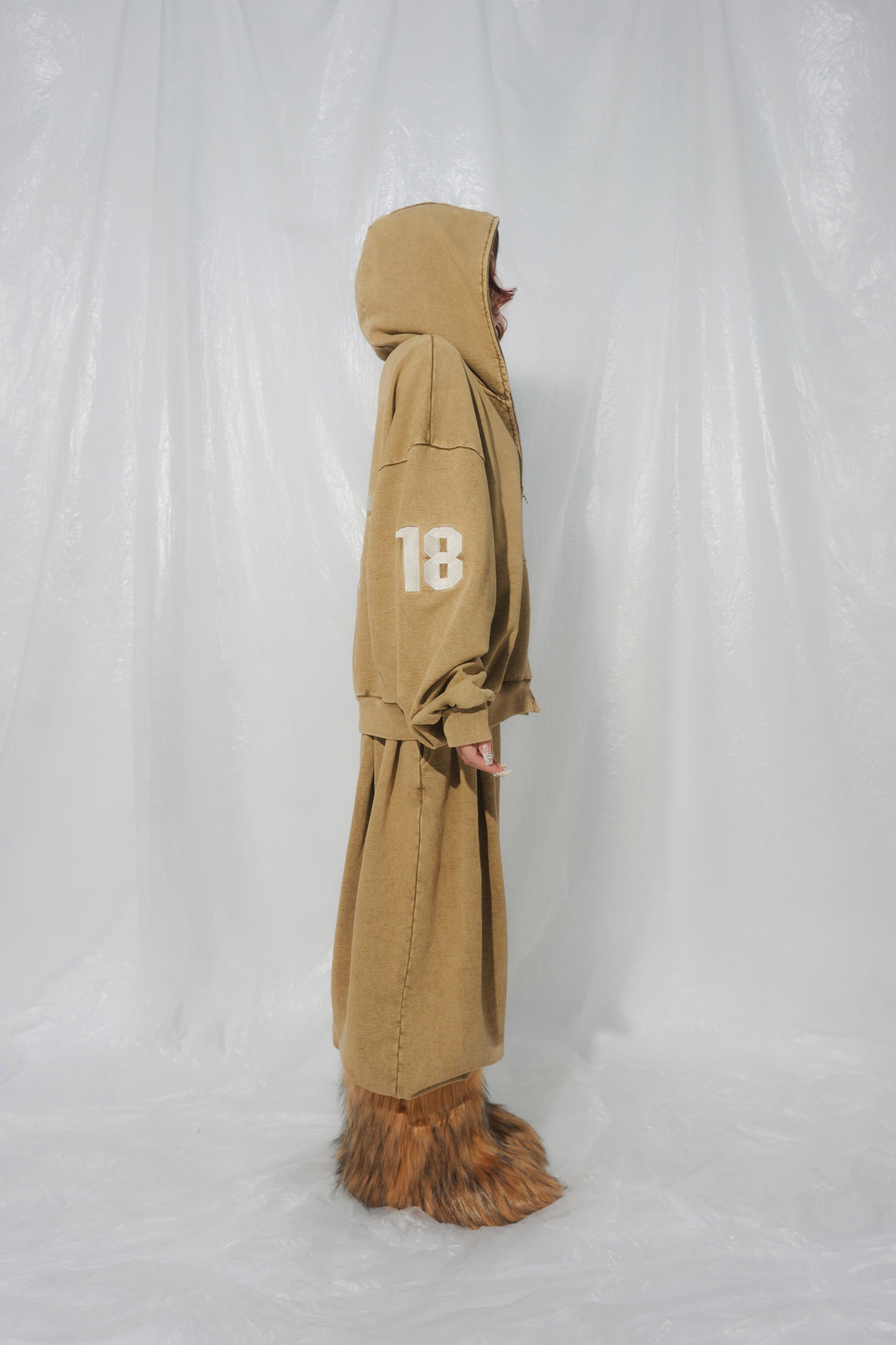 SYMBOL LOGO ZIP HOODIE beige