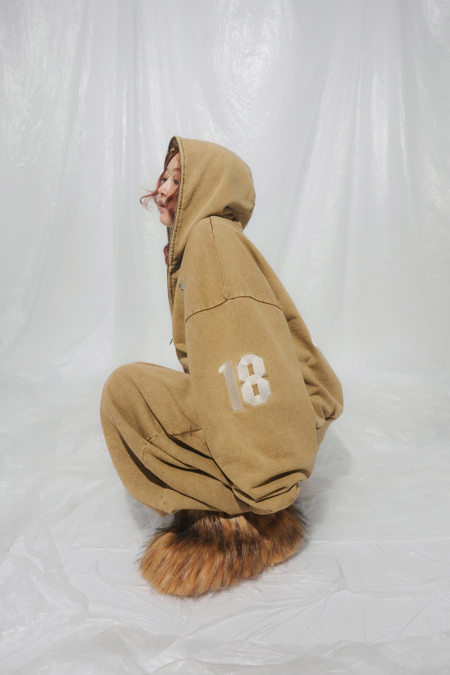 SYMBOL LOGO ZIP HOODIE beige